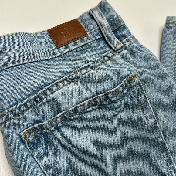 Urban Outfitters BDG Dad Slim Taper Fit Denim Jeans - Picture 2 of 8